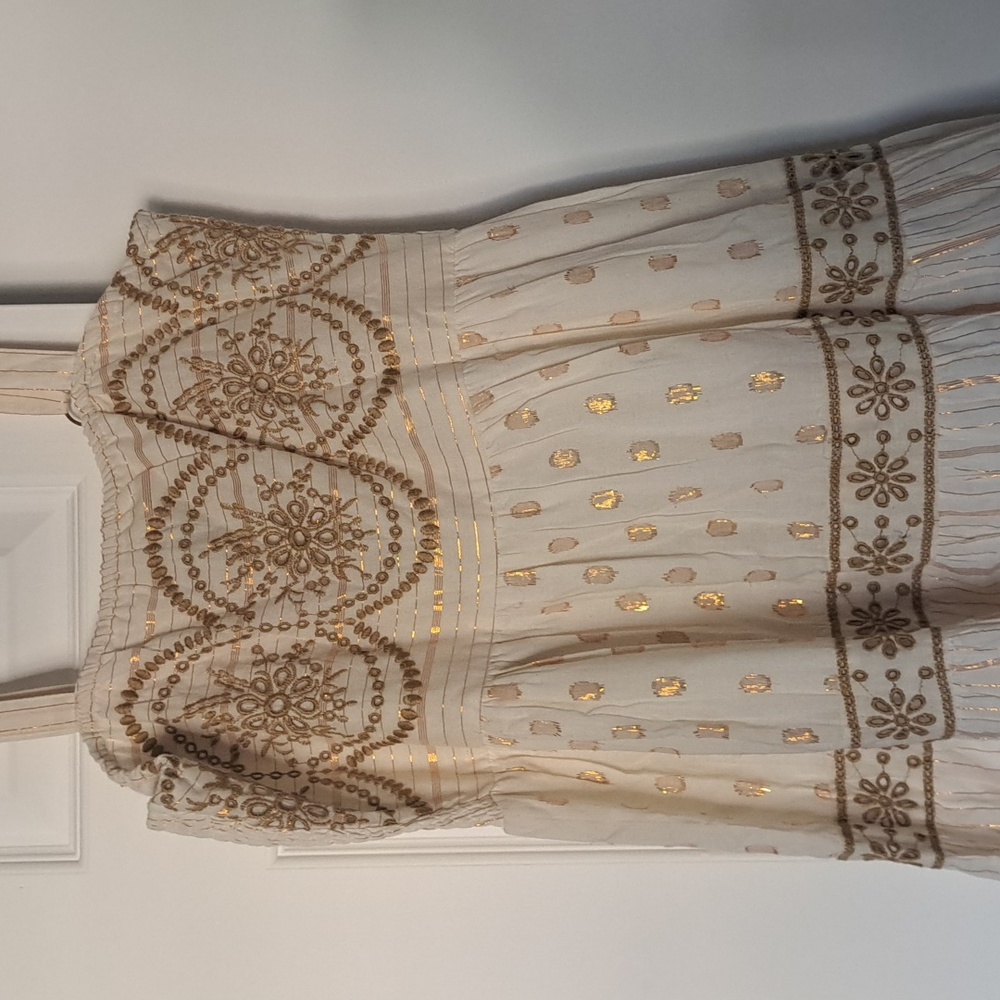 Dress - Picture 2 of 4